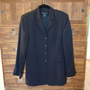 .Black Silk Jacket Moda International